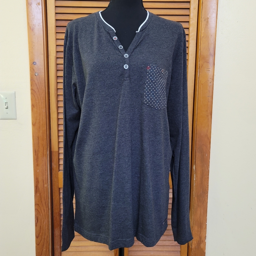 NWOT Brave Soul Men's Henley Tee Size Large